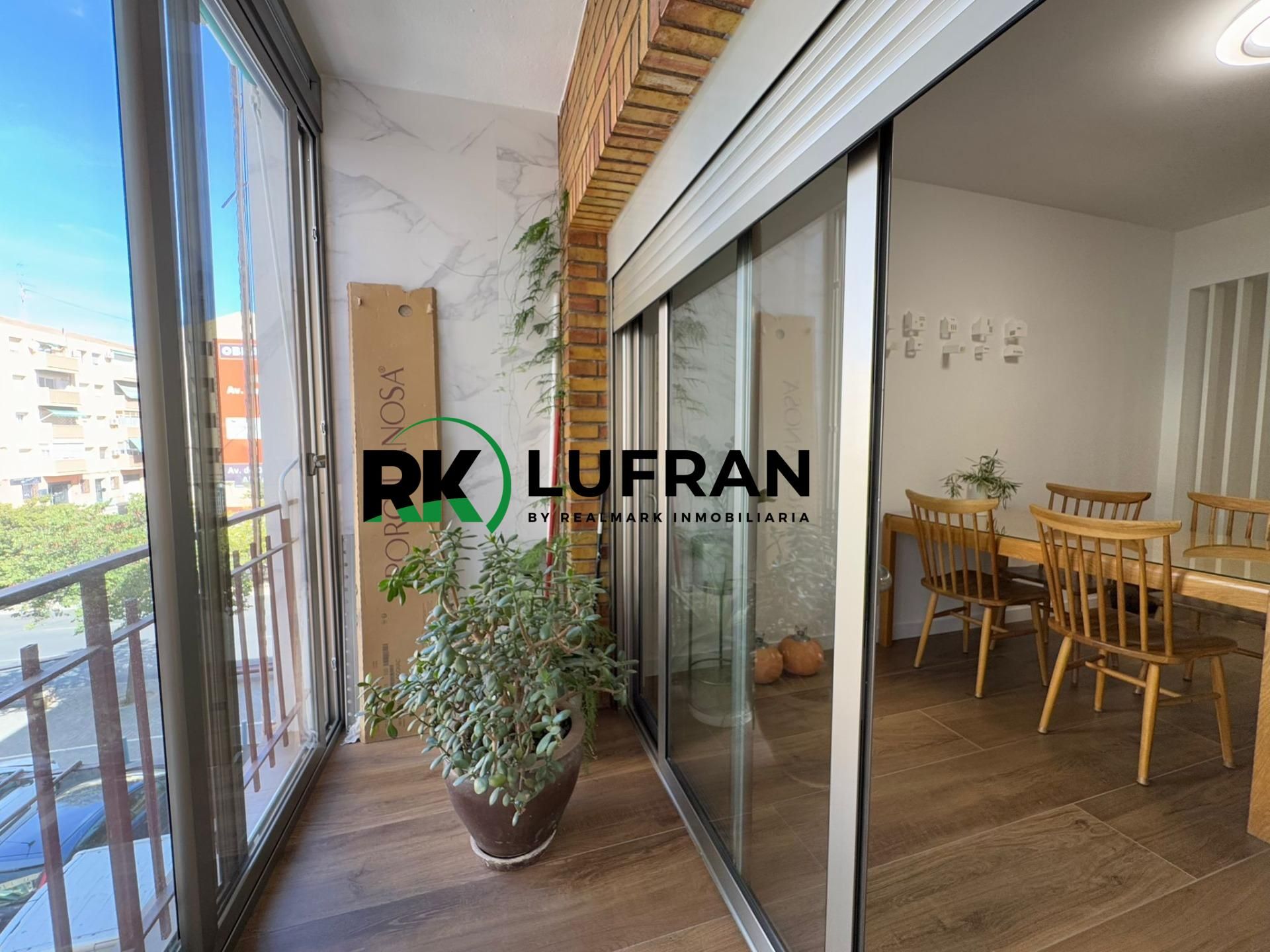 Terrassa de Apartament en venda en Alicante / Alacant amb Aire condicionat, Calefacció i Balcó