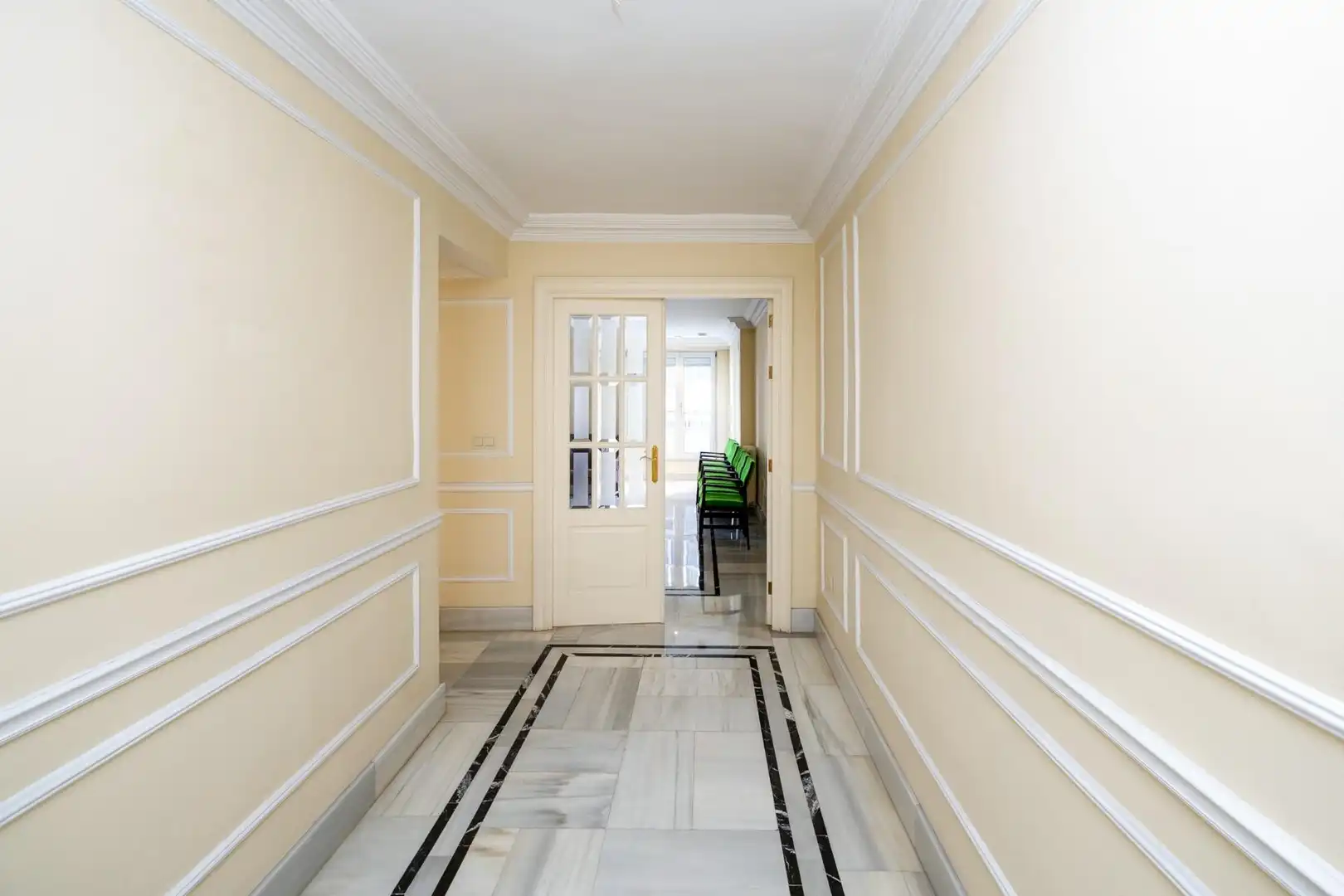 Flat for sale in Granada