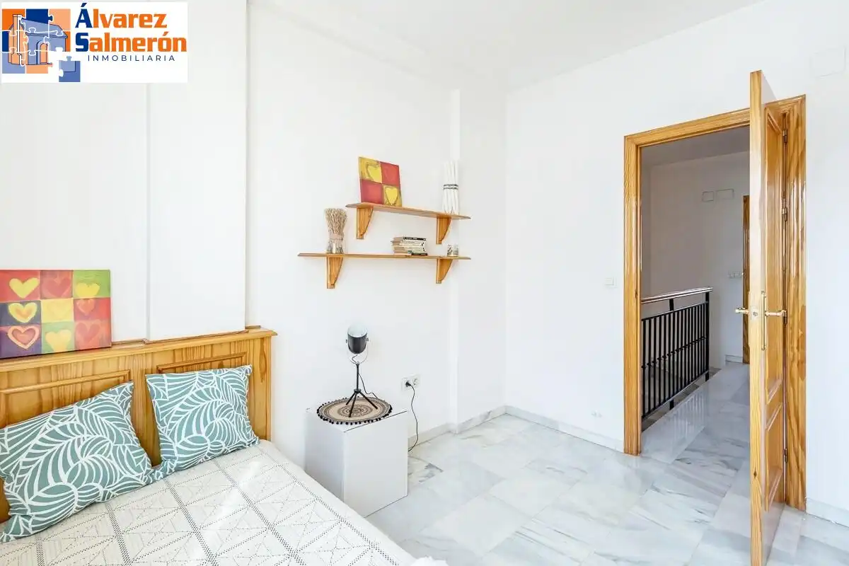 Schlafzimmer von Einfamilien-Reihenhaus zum Verkauf in Armilla