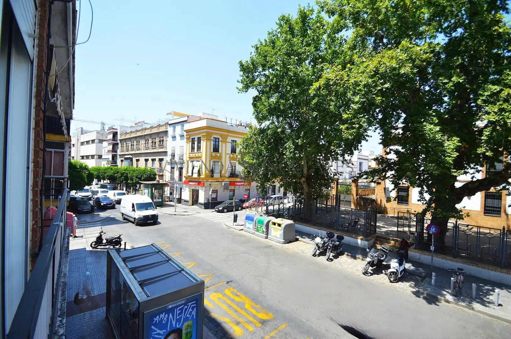 Exterior view of Flat for sale in Sevilla  with Air Conditioner, Terrace and Storage room