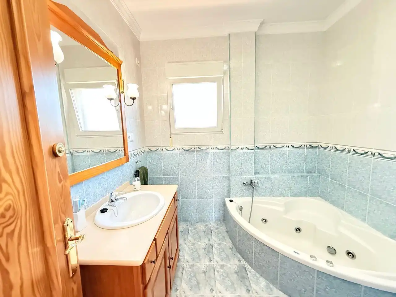Chalet con piscina en venta en Caleta de Vélez, imagen 61