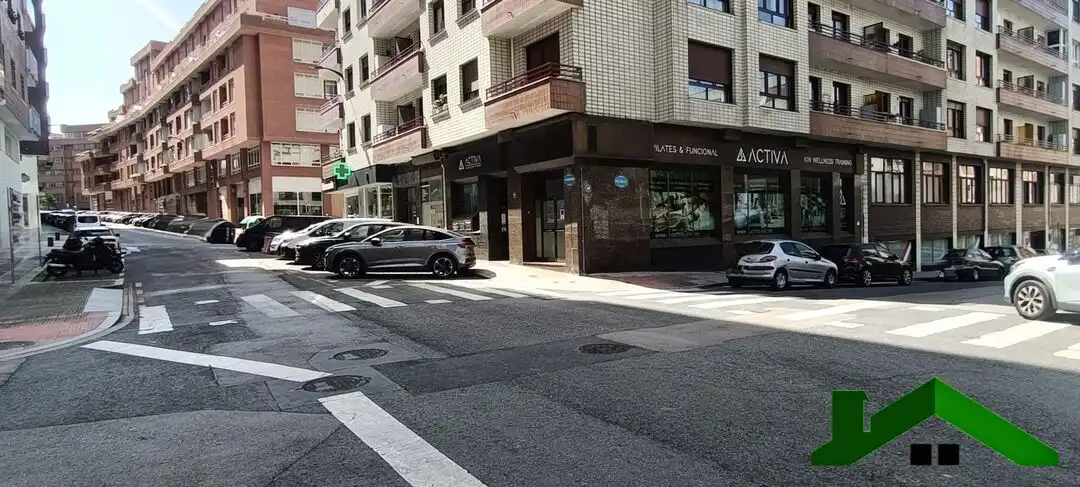 Vista exterior de Local en venta en Bilbao 