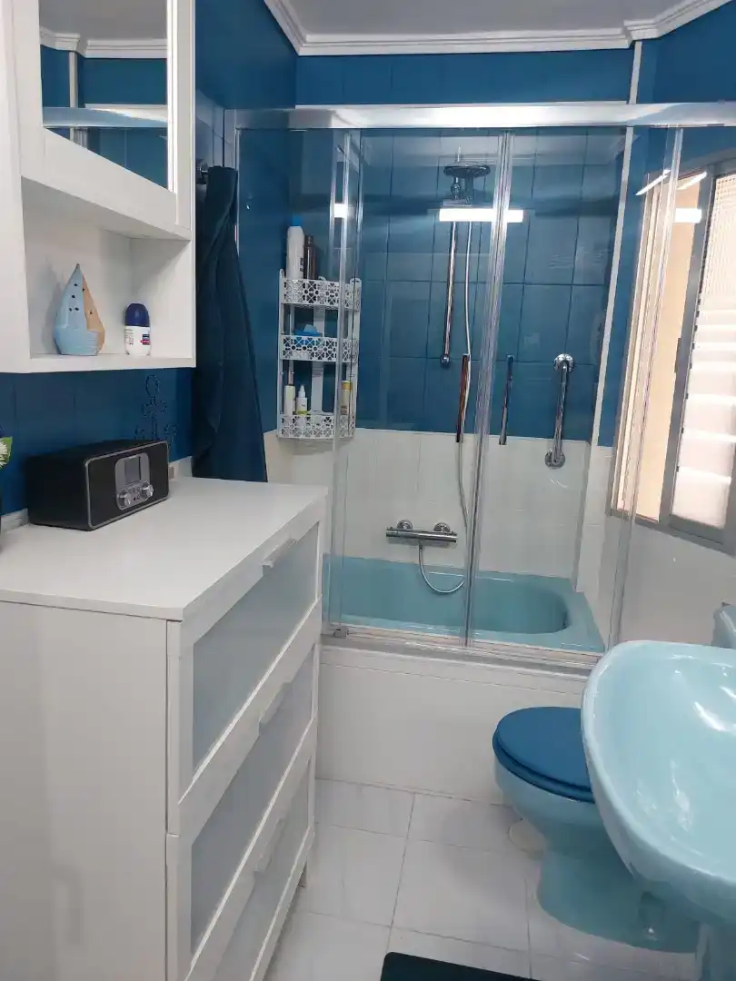 Badezimmer von Wohnung zum Verkauf in Gijón 