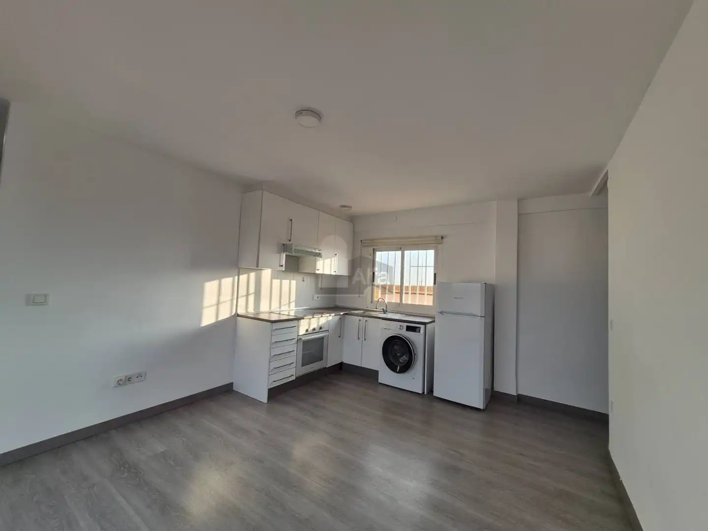 Attic for rent in Avinguda dels Tamarindes, 4, Nou Campanar