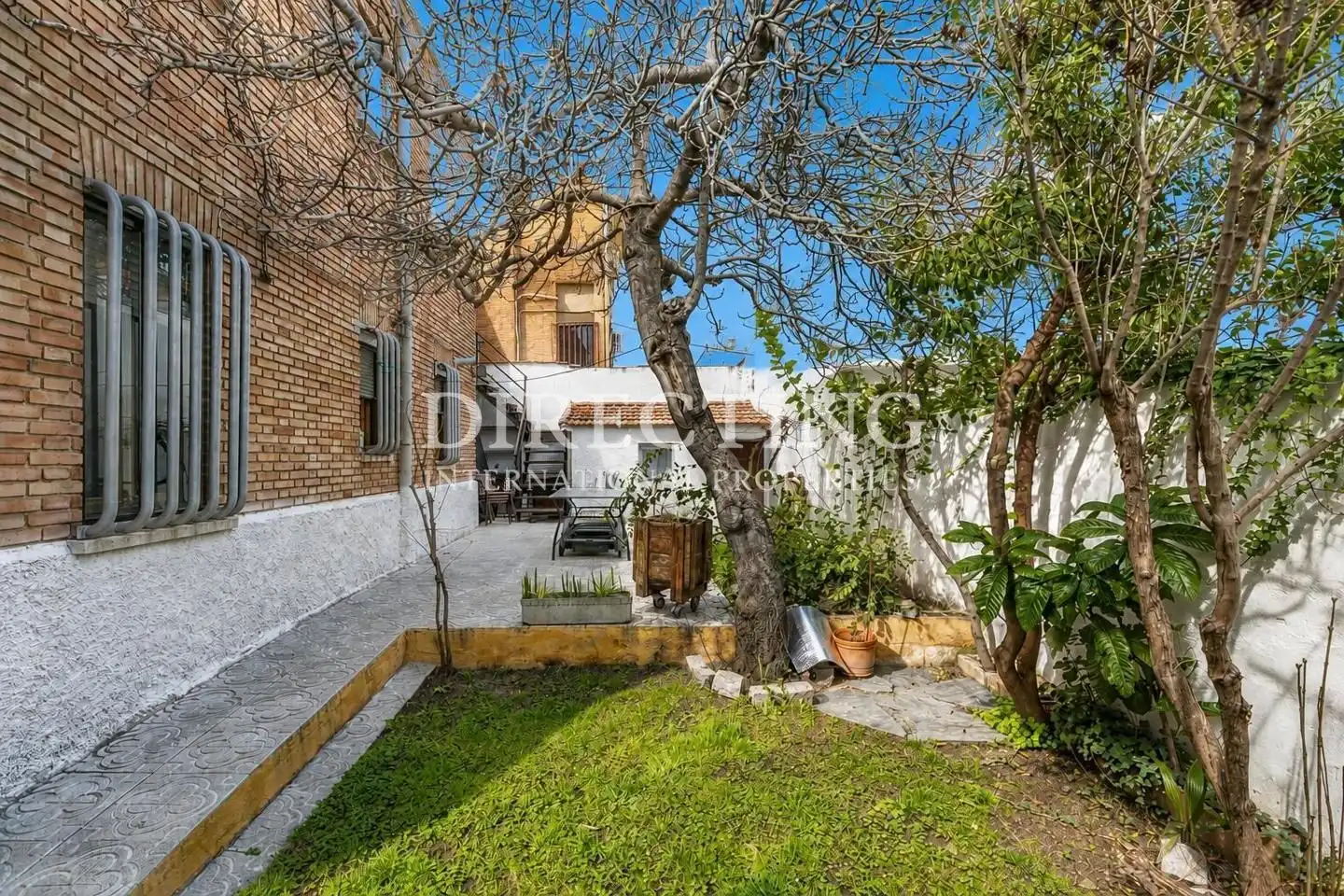 Vista exterior de Casa o xalet en venda en Madrid amb Aire condicionat, Calefacció i Jardí privat
