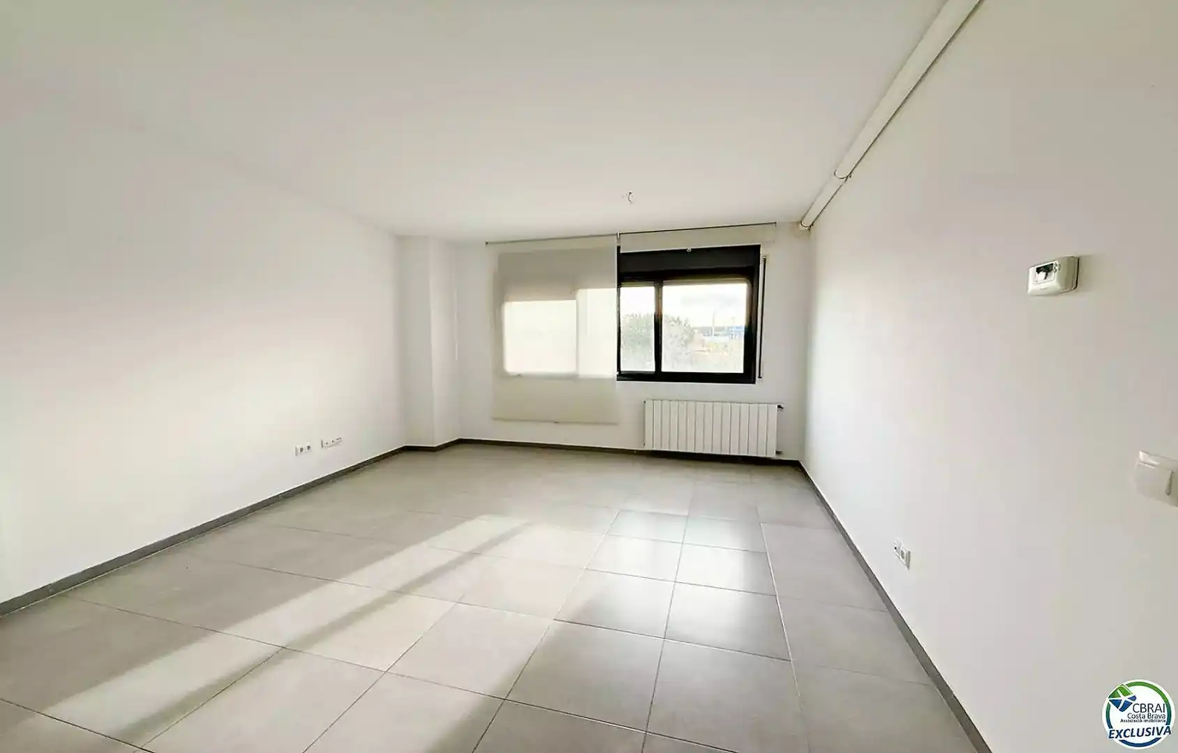 Außenansicht von Wohnung zum Verkauf in Figueres mit Klimaanlage
