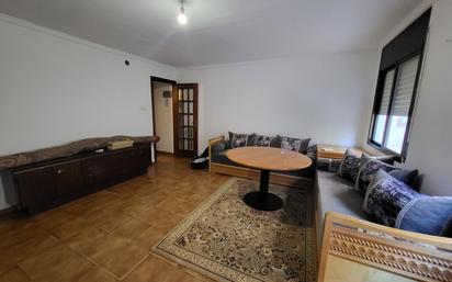 Living room of Flat for sale in Ripollet  with Oven and Balcony