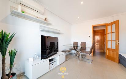 Sala d'estar de Dúplex en venda en Velilla de San Antonio amb Aire condicionat, Calefacció i Terrassa