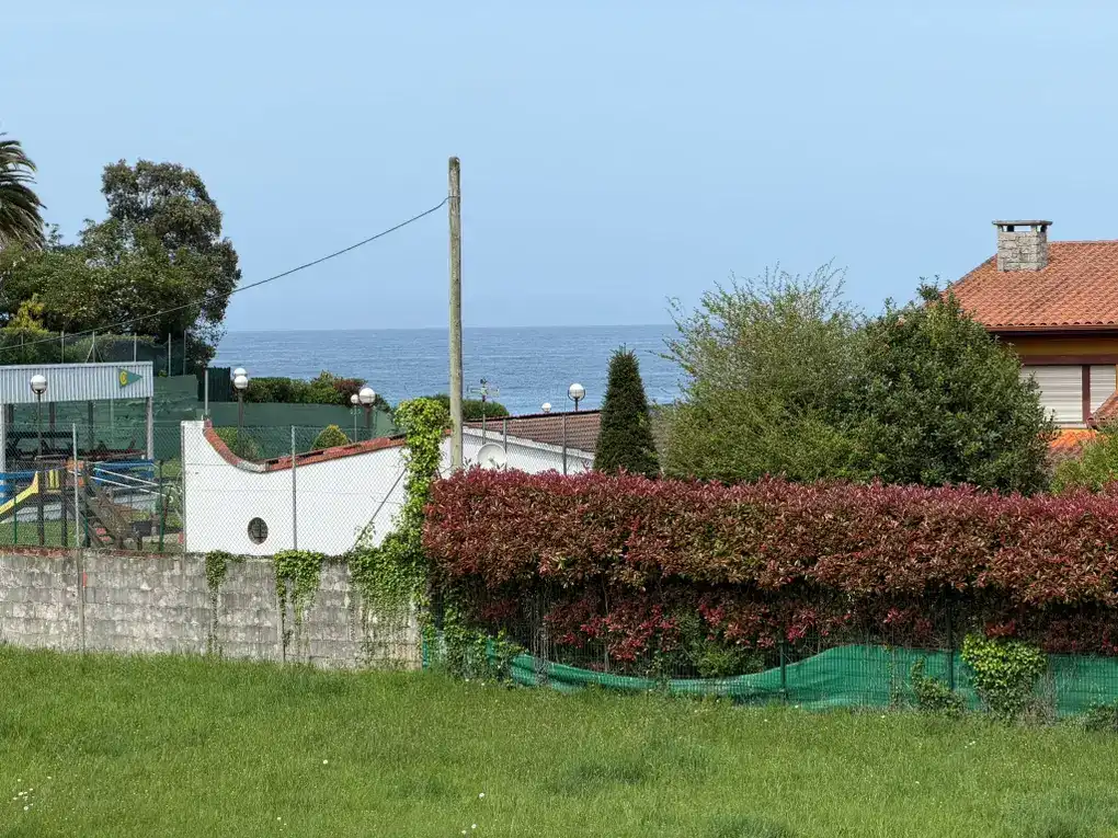 Casa o xalet en venda en Llanes amb Calefacció, Jardí privat i Terrassa