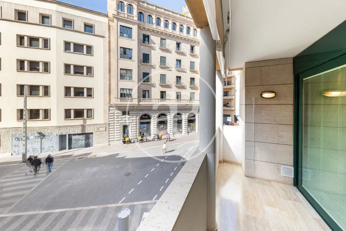 Außenansicht von Wohnung zum Verkauf in  Palma de Mallorca mit Klimaanlage, Heizung und Privatgarten