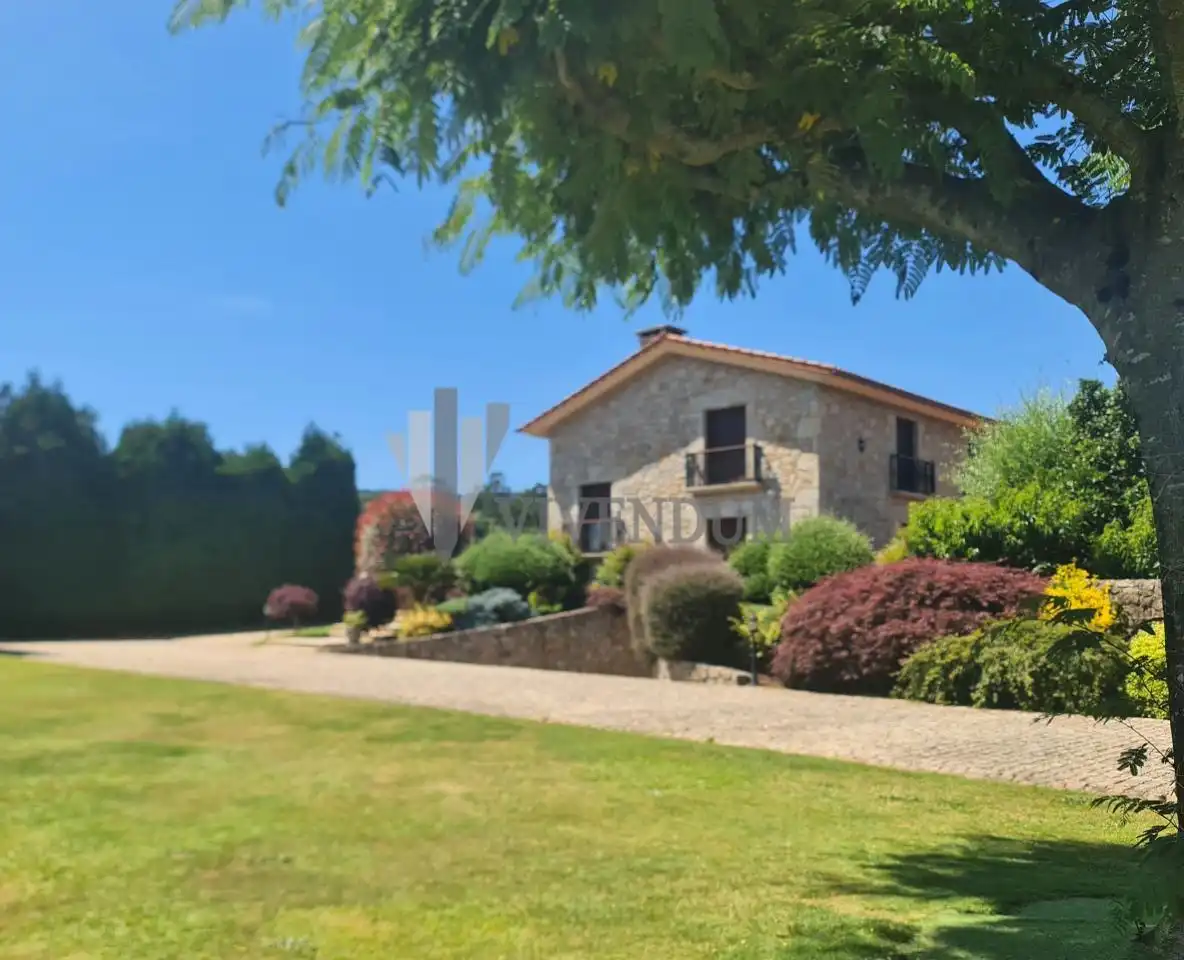Vista exterior de Casa o chalet en venta en Tomiño con Calefacción, Jardín privado y Terraza