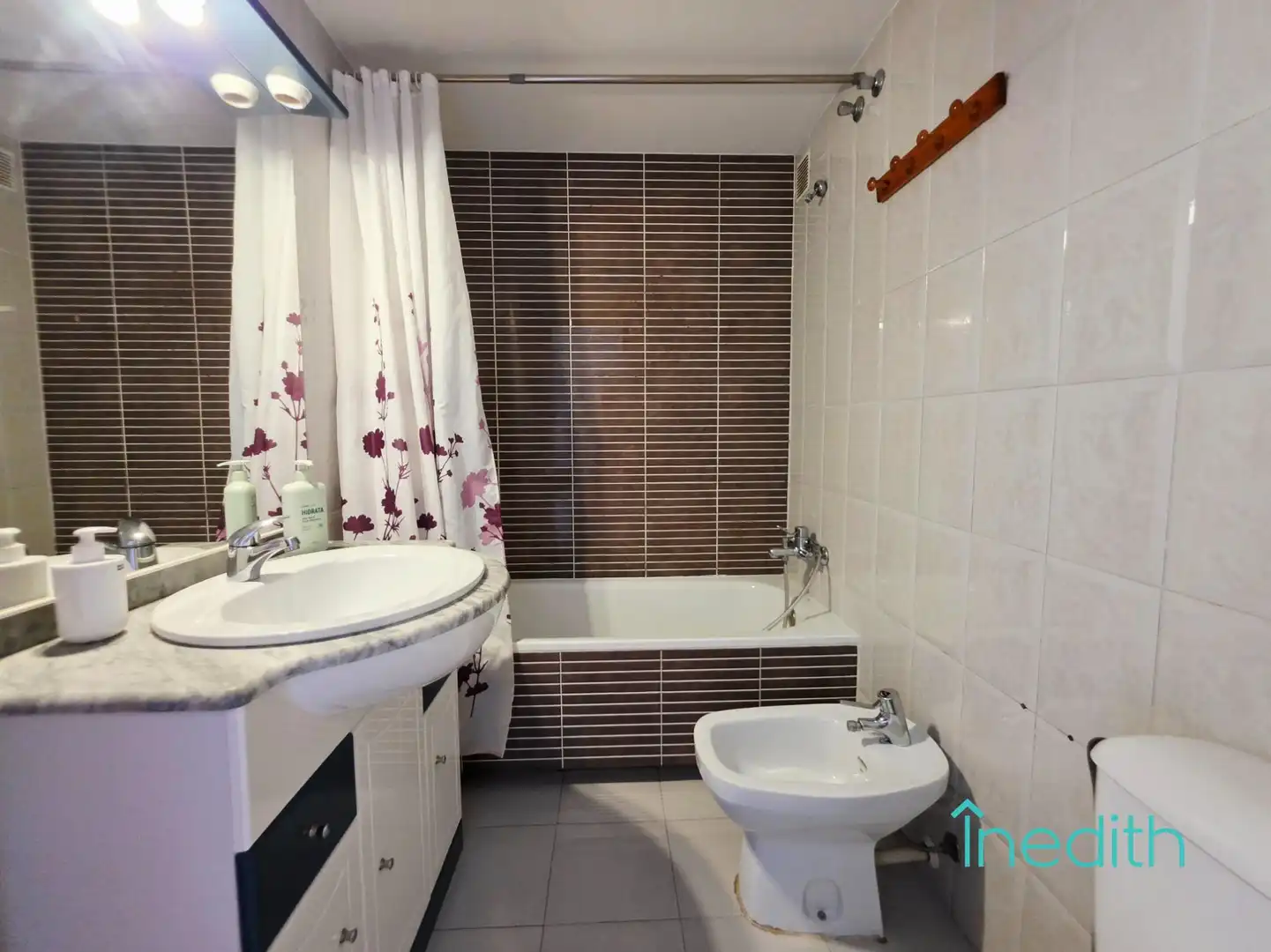 Bany de Casa o xalet en venda en Barcelona amb Aire condicionat, Calefacció i Terrassa