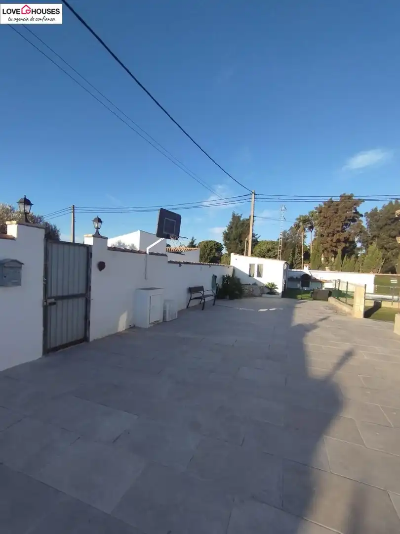 Chalet con piscina en venta en Pelagatos - Pago del Humo, imagen 15