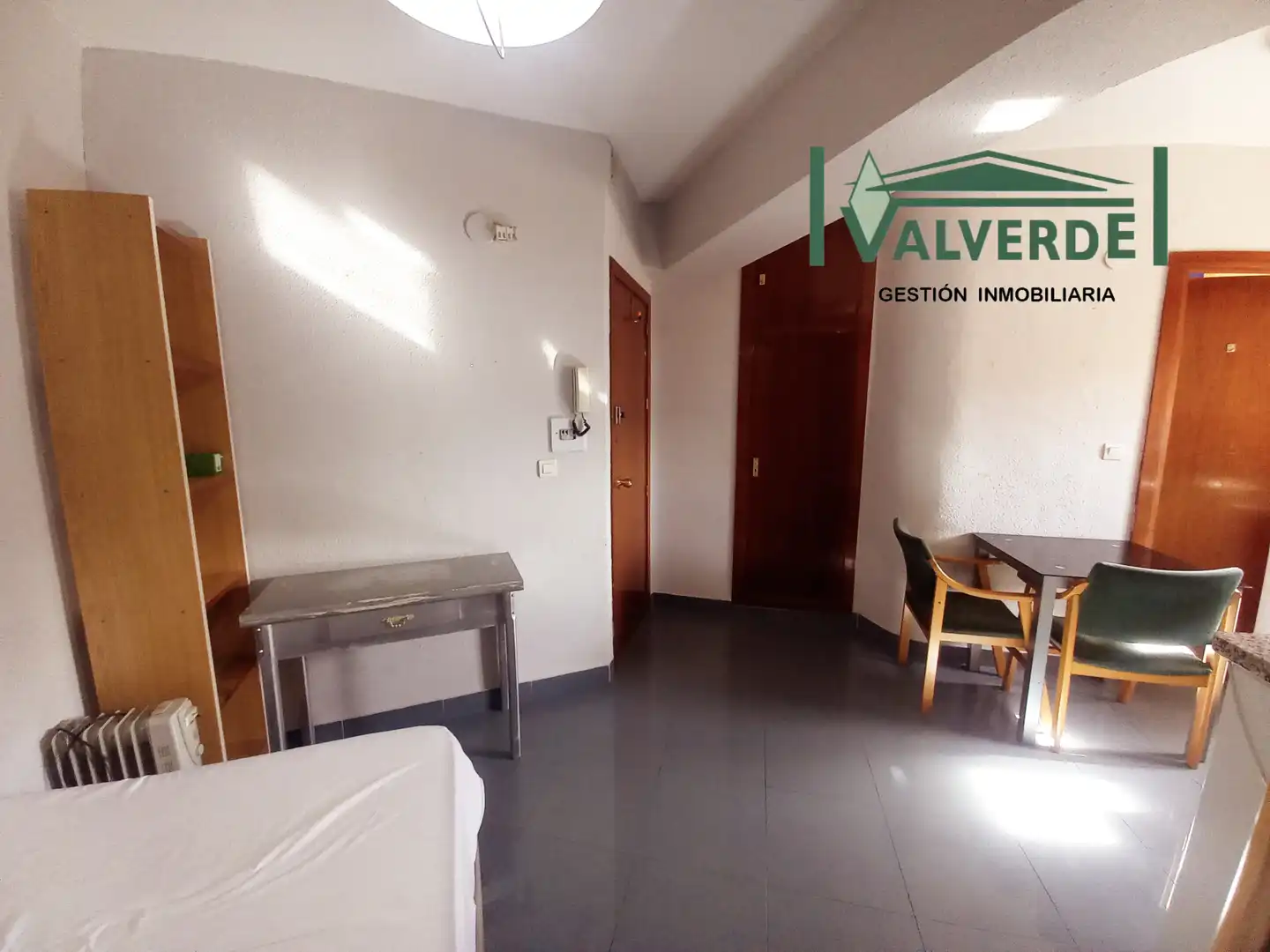Estudi de lloguer en Granada amb Moblat, Rentadora i Microones