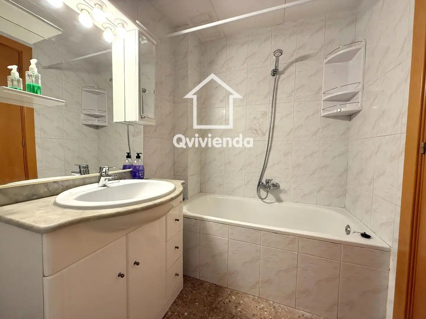 Baño de Piso en venta en Polinyà con Calefacción, Terraza y Balcón