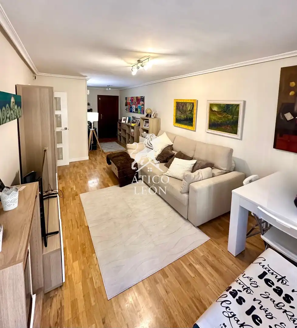 Piso con ascensor en venta en Suero de Quiñones, imagen 2