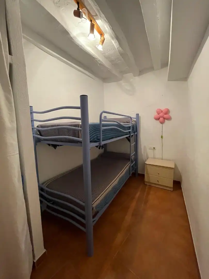 Dormitori de Casa o xalet en venda en Alpujarra de la Sierra amb Aire condicionat, Calefacció i Terrassa