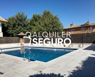 Swimming pool of Flat to rent in Villaviciosa de Odón  with Air Conditioner, Heating and Terrace