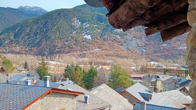 Casa-chalet en Venta en Carrer la Força en Vall de Cardós