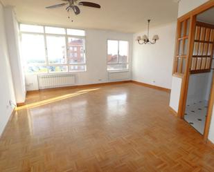 Living room of Flat for sale in Vitoria - Gasteiz  with Heating, Parquet flooring and Terrace