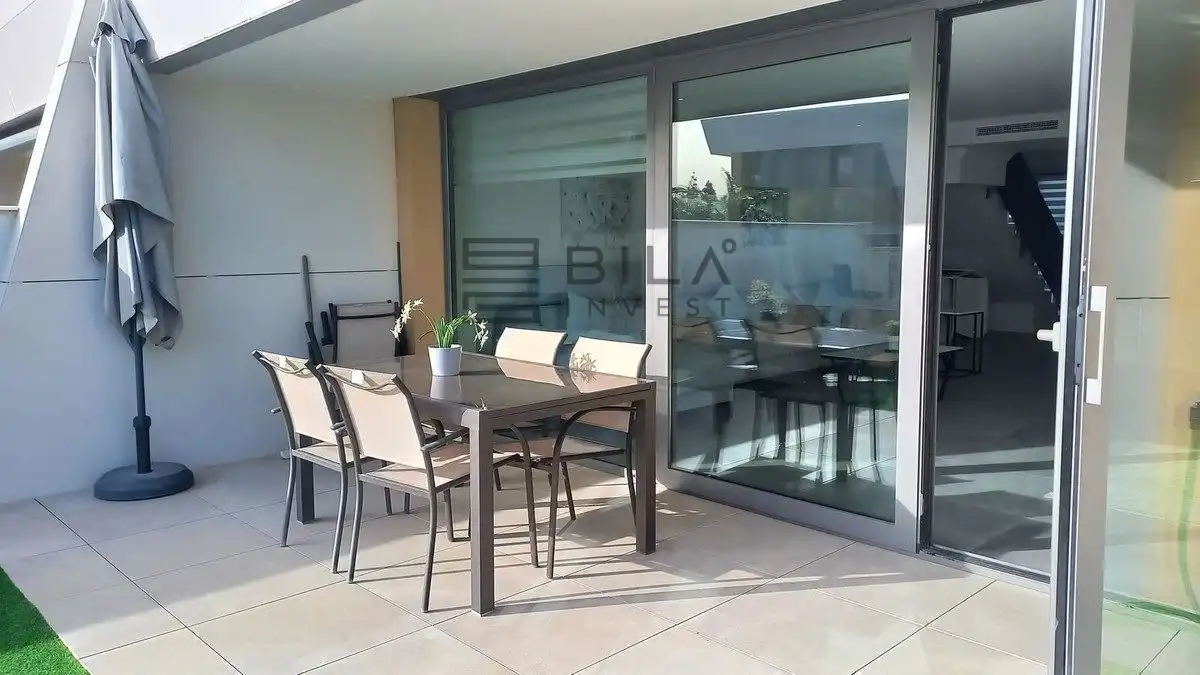 Reihenhaus mit Pool zum Verkauf in Dingo, imagen 5
