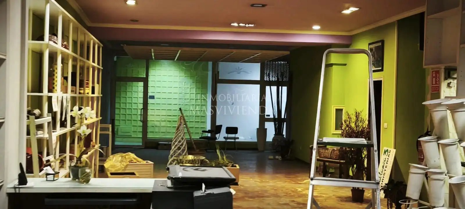 Local comercial de lloguer a Urzaiz, imagen 2