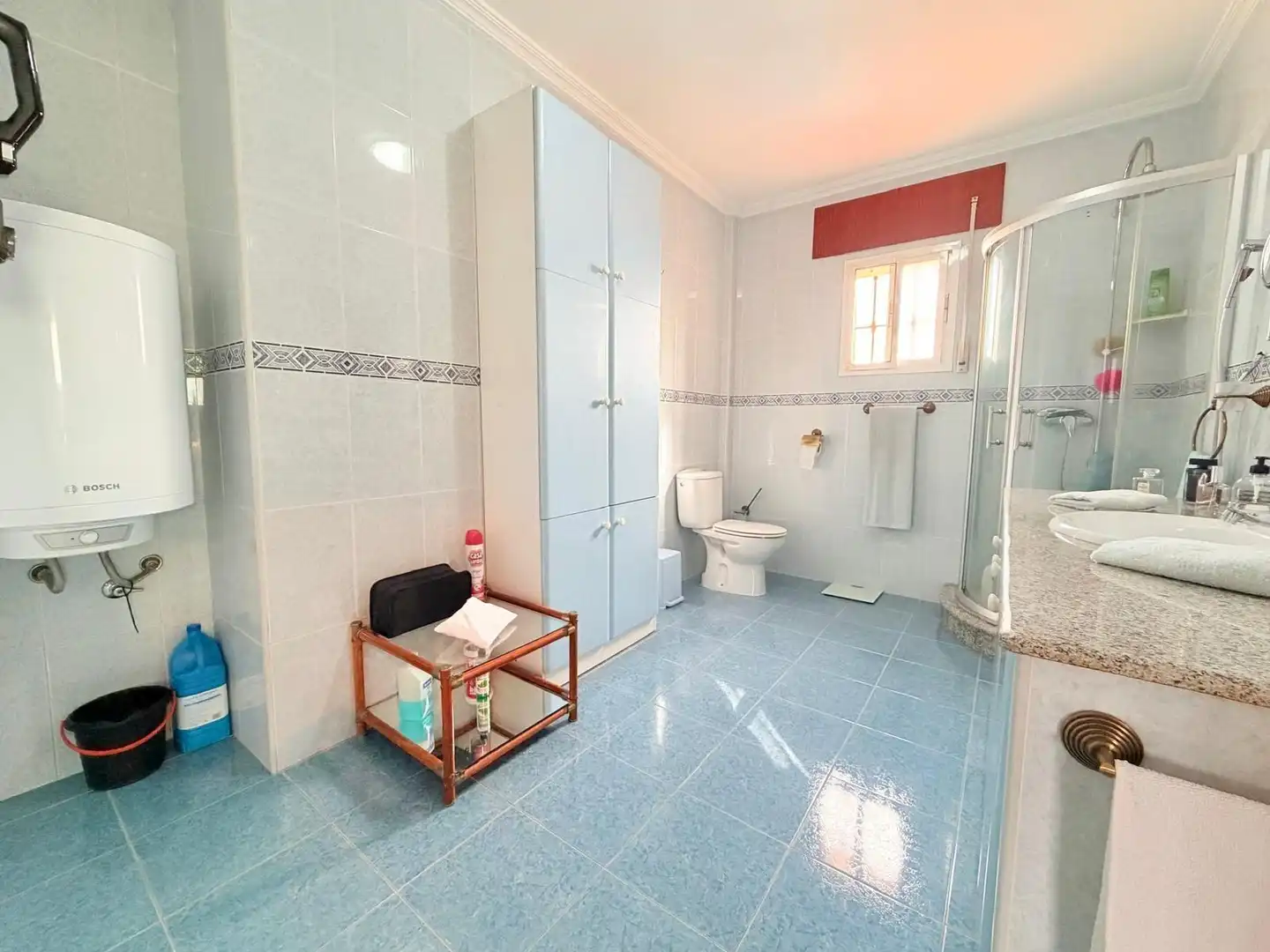 Bany de Casa o xalet en venda en Algeciras amb Piscina