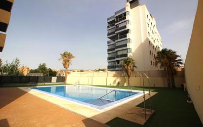 Swimming pool of Flat for sale in  Almería Capital  with Air Conditioner, Terrace and Swimming Pool