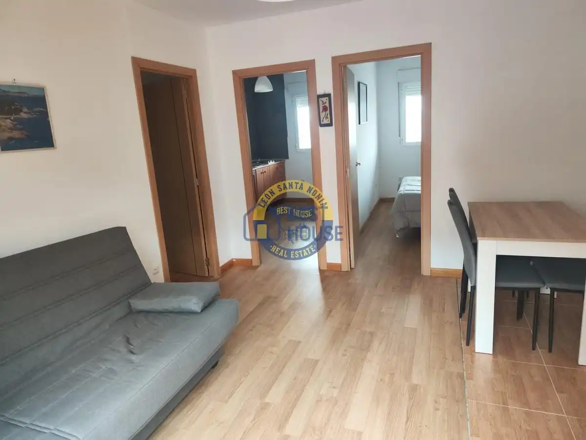 Apartament en venda en Villaquilambre amb Parquet i Moblat