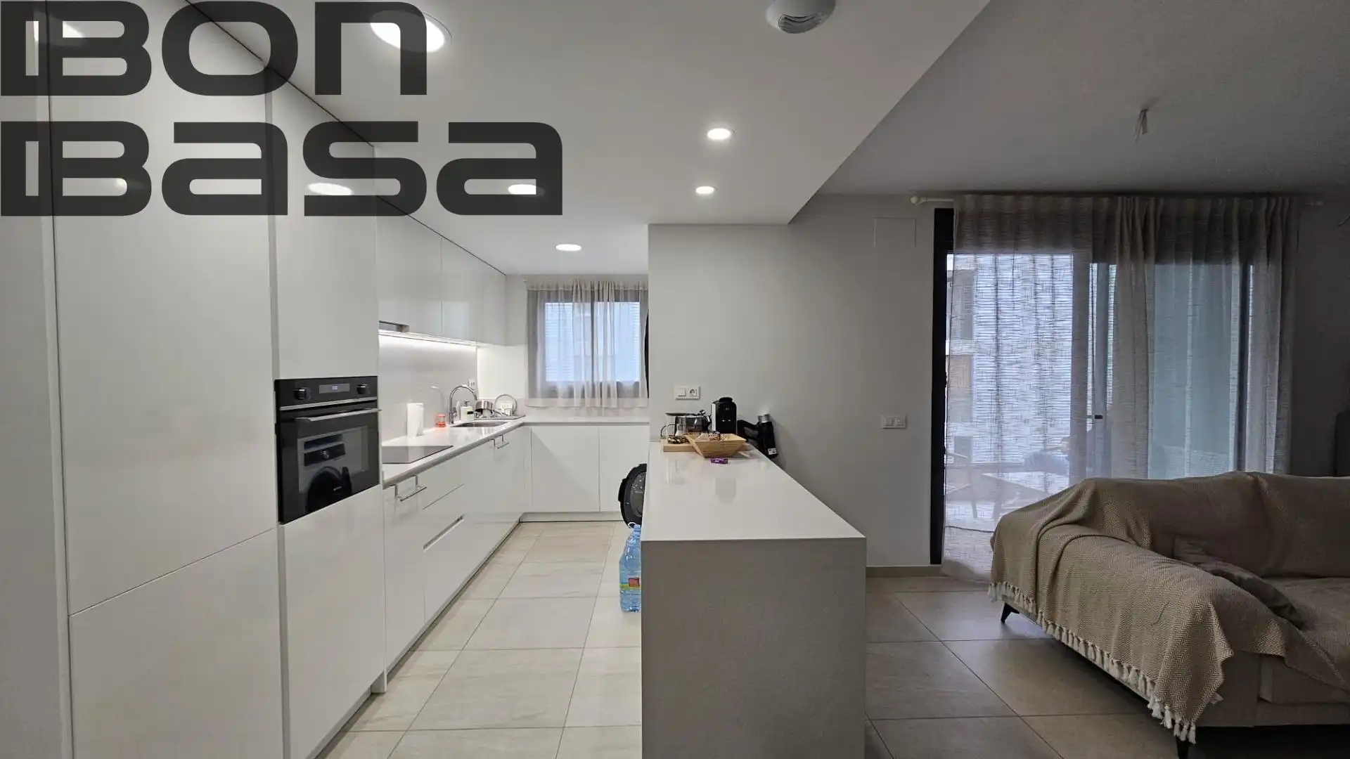 Appartamento con terrazza in vendita a Garbinet - Vistahermosa, imagen 4