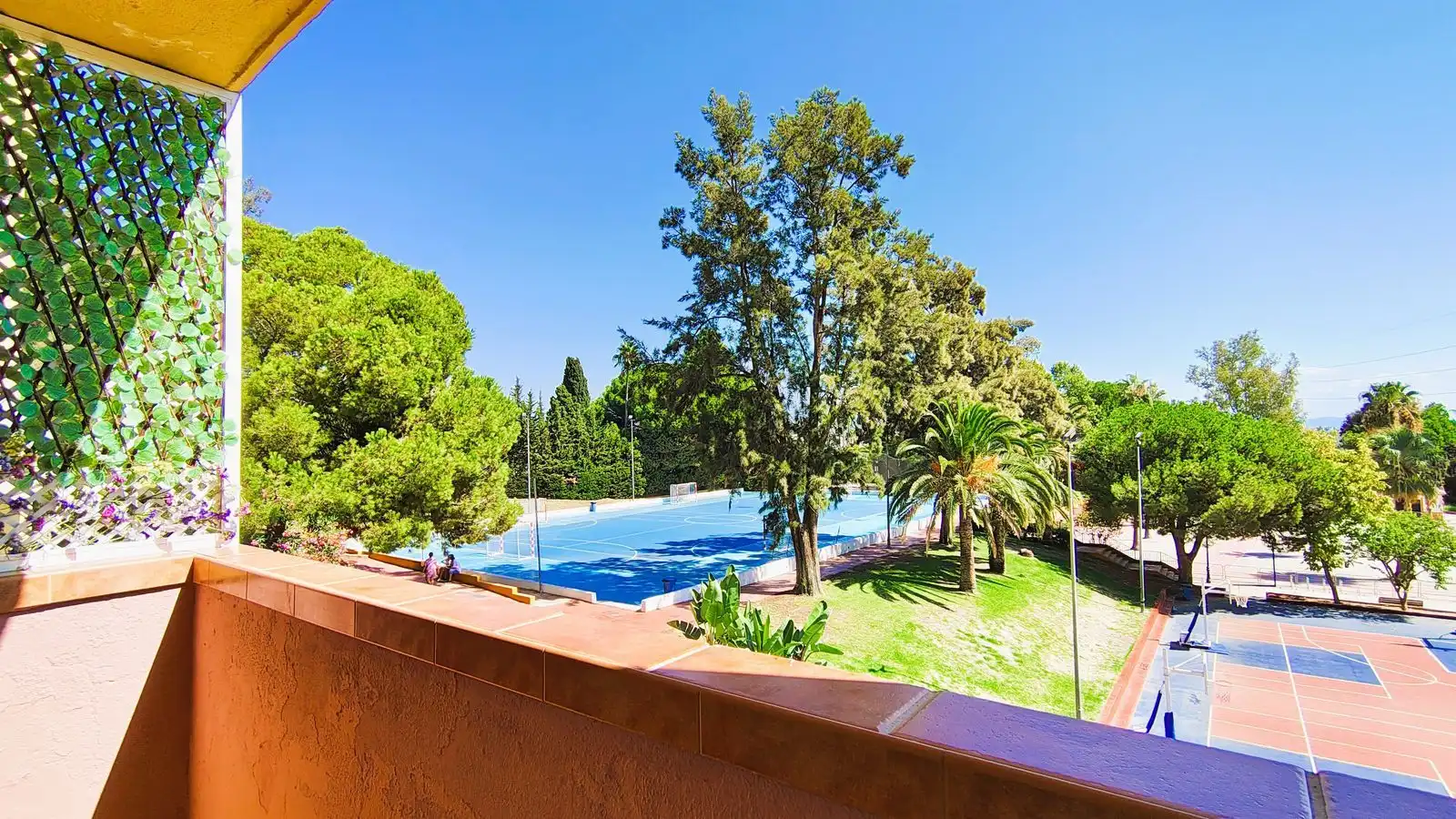 Jardí de Pis en venda en Marbella amb Aire condicionat, Rentadora i Internet