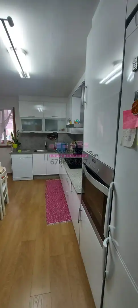 Flat for rent in Rúa Travesía de Vigo, Travesía de Vigo - San Xoán