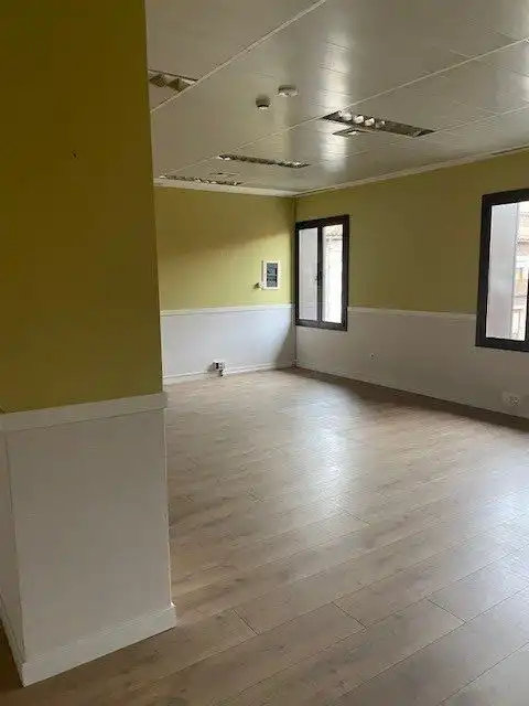 Gebäude zur Miete in Calle LIBREROS, Casco histórico