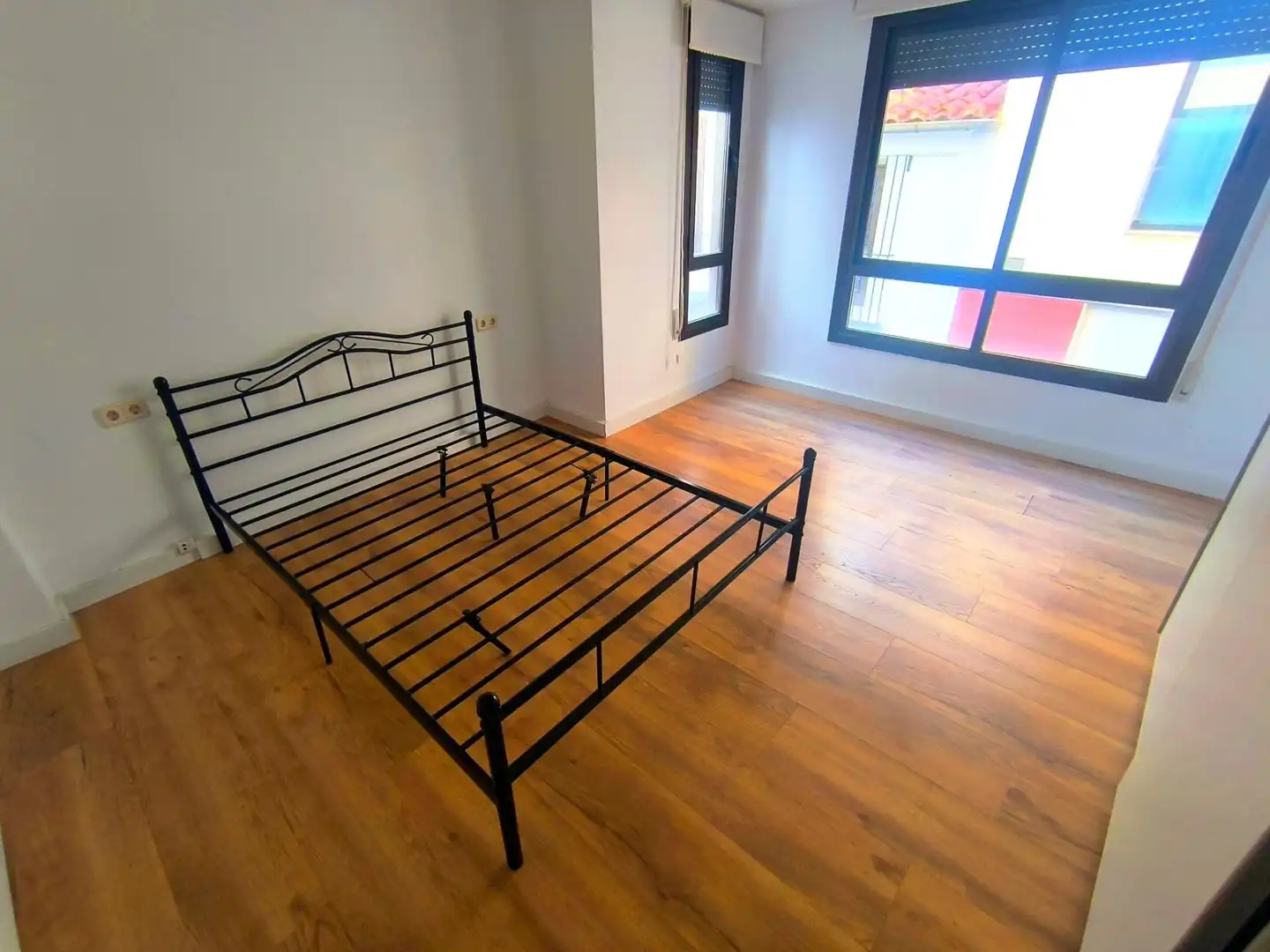 Habitación de Apartamento en venta en Castellón de la Plana / Castelló de la Plana con Aire acondicionado y Parquet