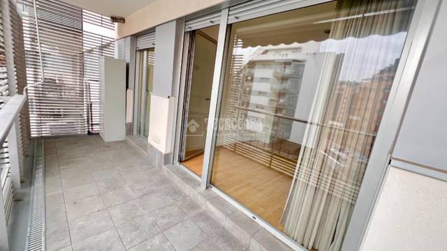 Piso en Alquiler en Ensanche