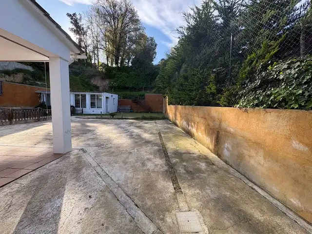 Casa amb piscina en venda a Carrer Comajuliana, imagen 10