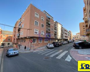 Vista exterior de Pis en venda en Cuenca Capital amb Calefacció i Terrassa