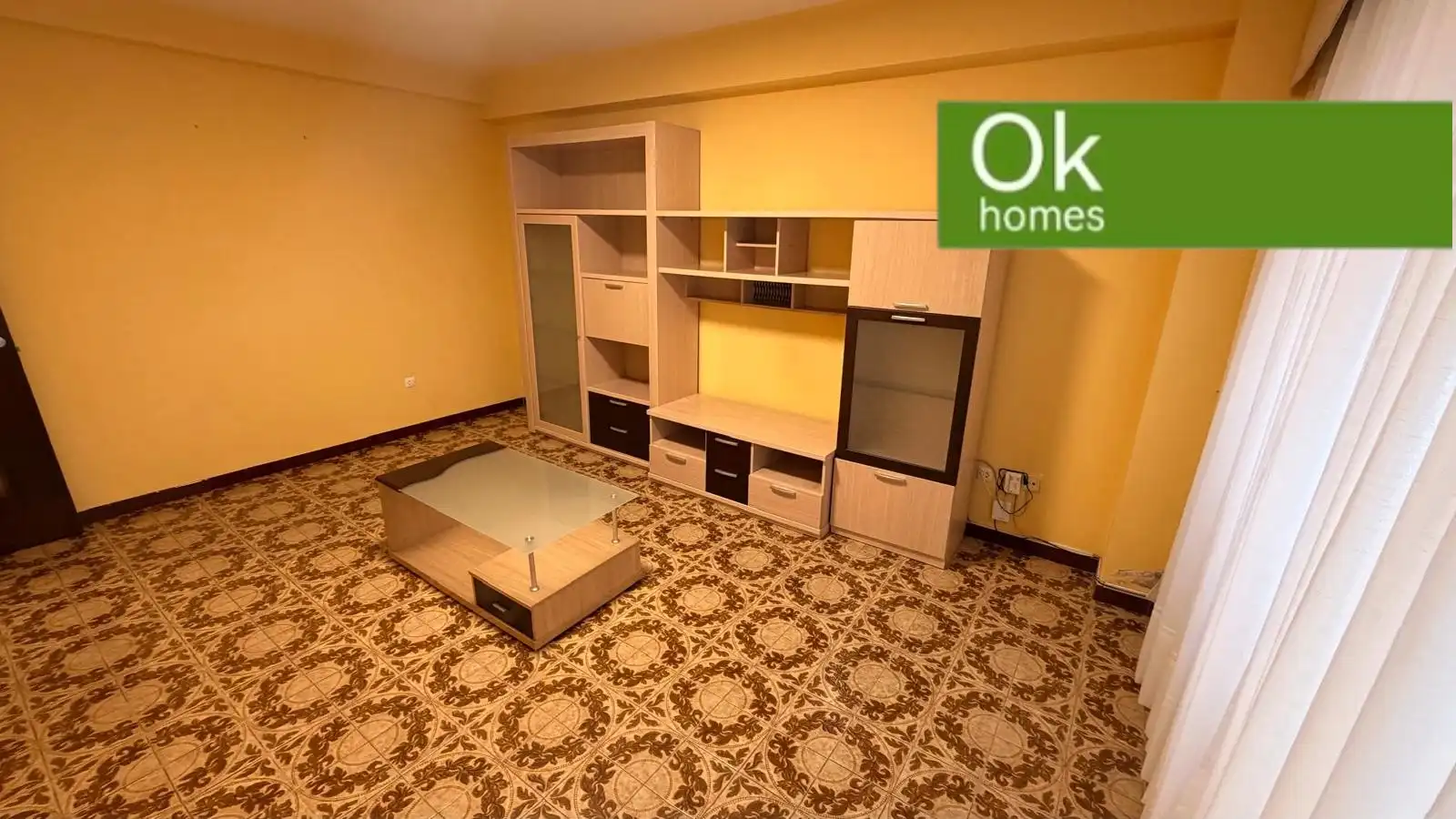 Living room of Flat for sale in Arteixo  with Furnished, Oven and Microwave
