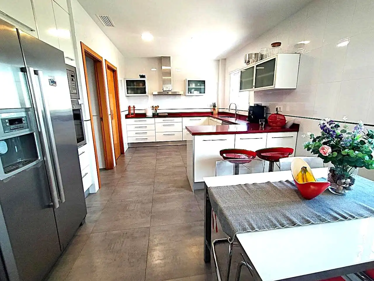 Cocina de Casa o chalet en venta en Oliva con Aire acondicionado, Jardín privado y Terraza