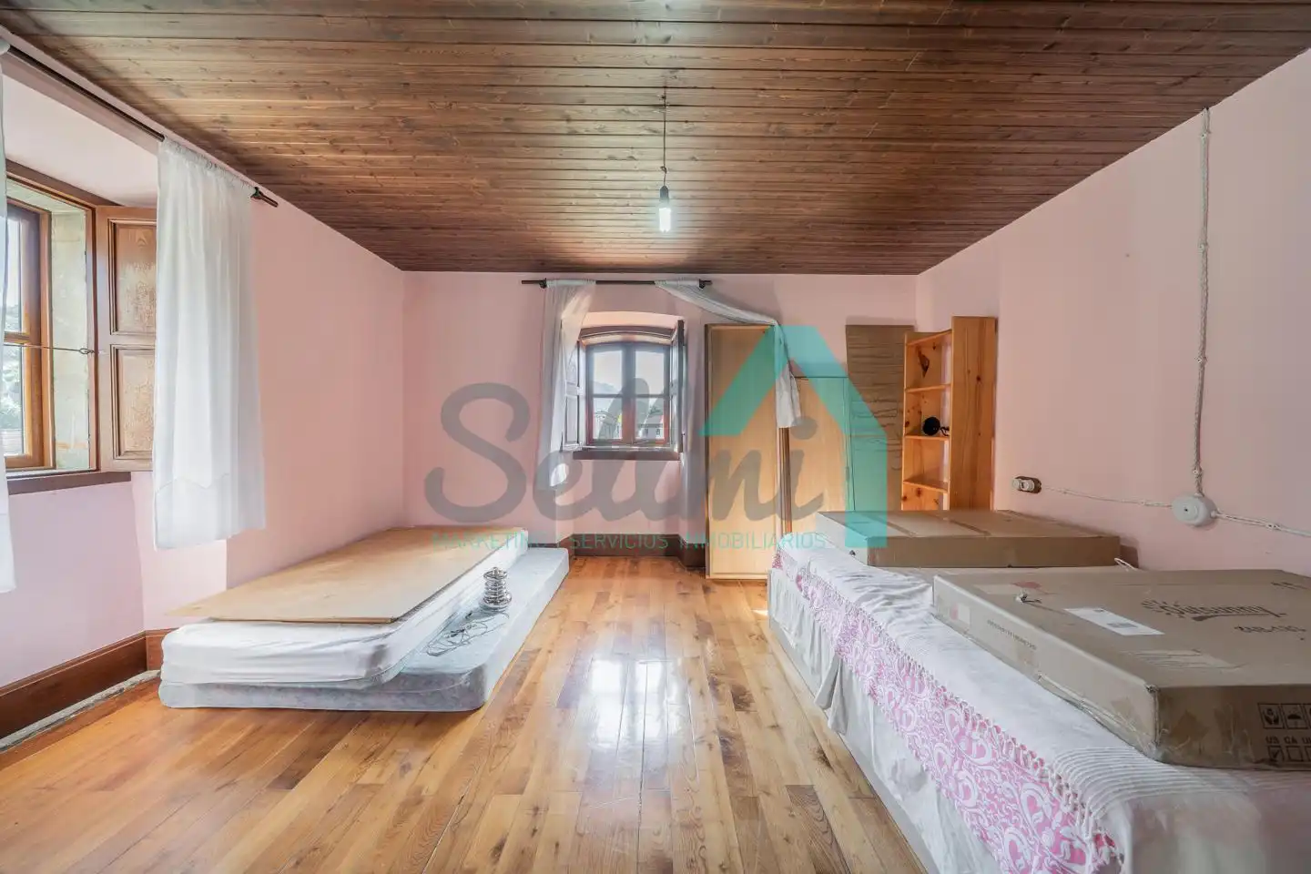 Bedroom of Houses for sale in Pravia  with Heating, Private garden and Parquet flooring