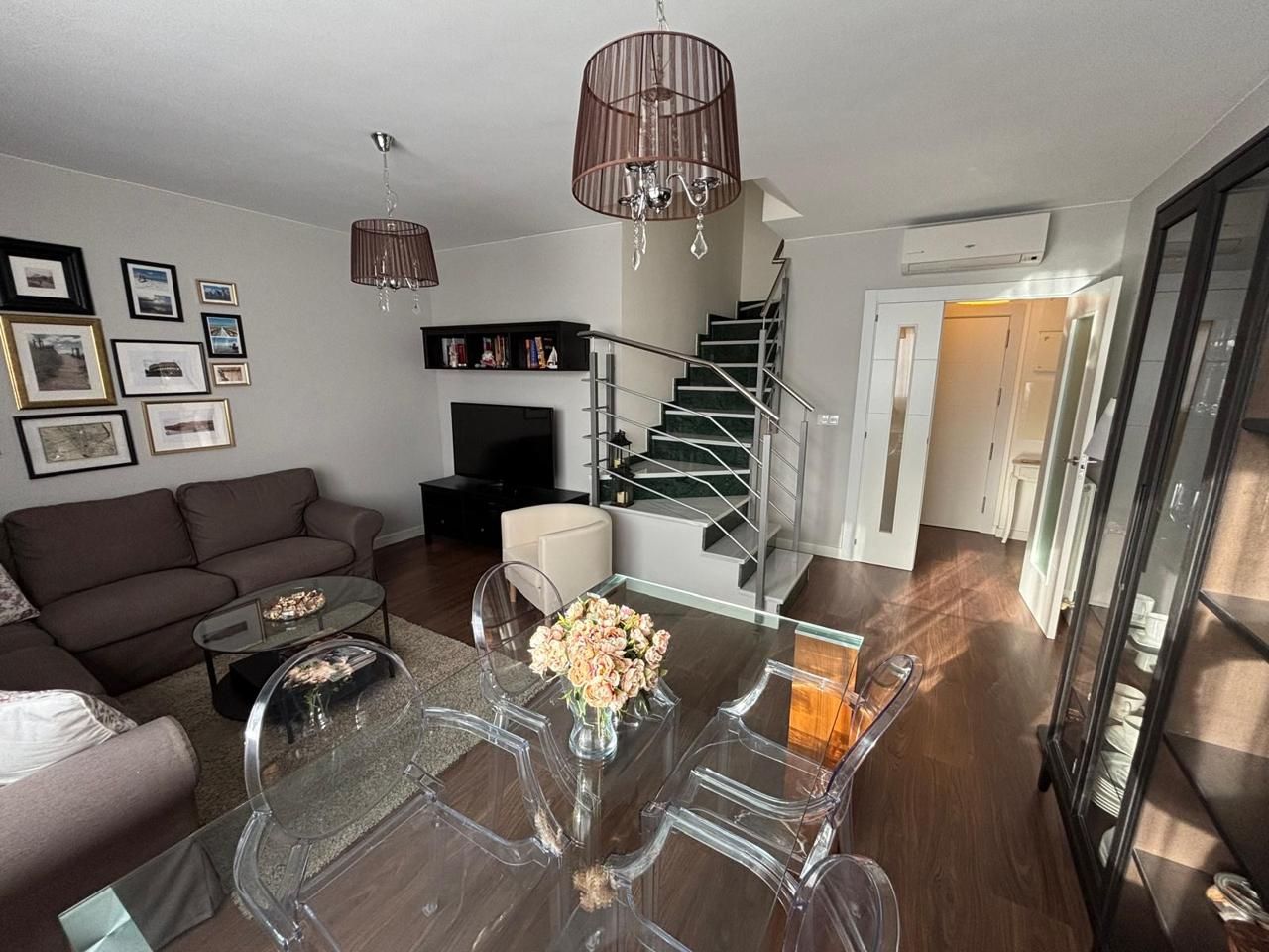 Living room of Duplex for sale in  Zaragoza Capital  with Air Conditioner, Heating and Terrace