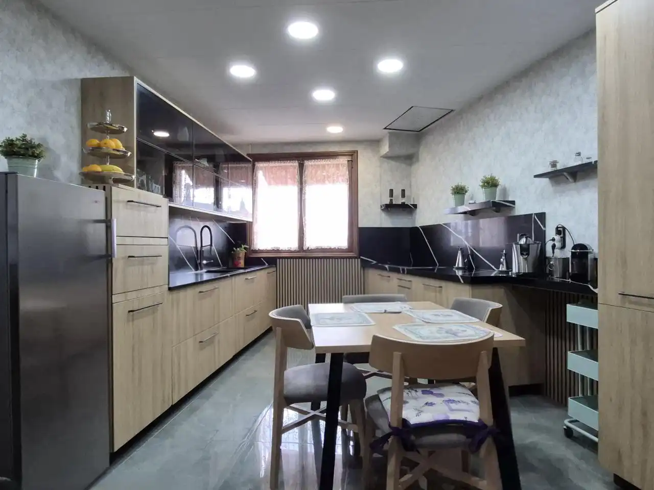 Kitchen of Flat for sale in Centre