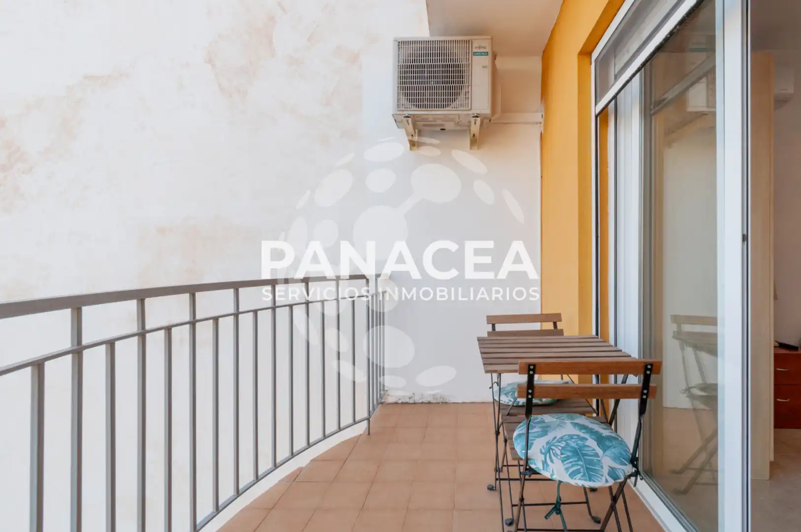 Terraza de Casa adosada en venta en Albuñol con Jardín privado, Terraza y Amueblado
