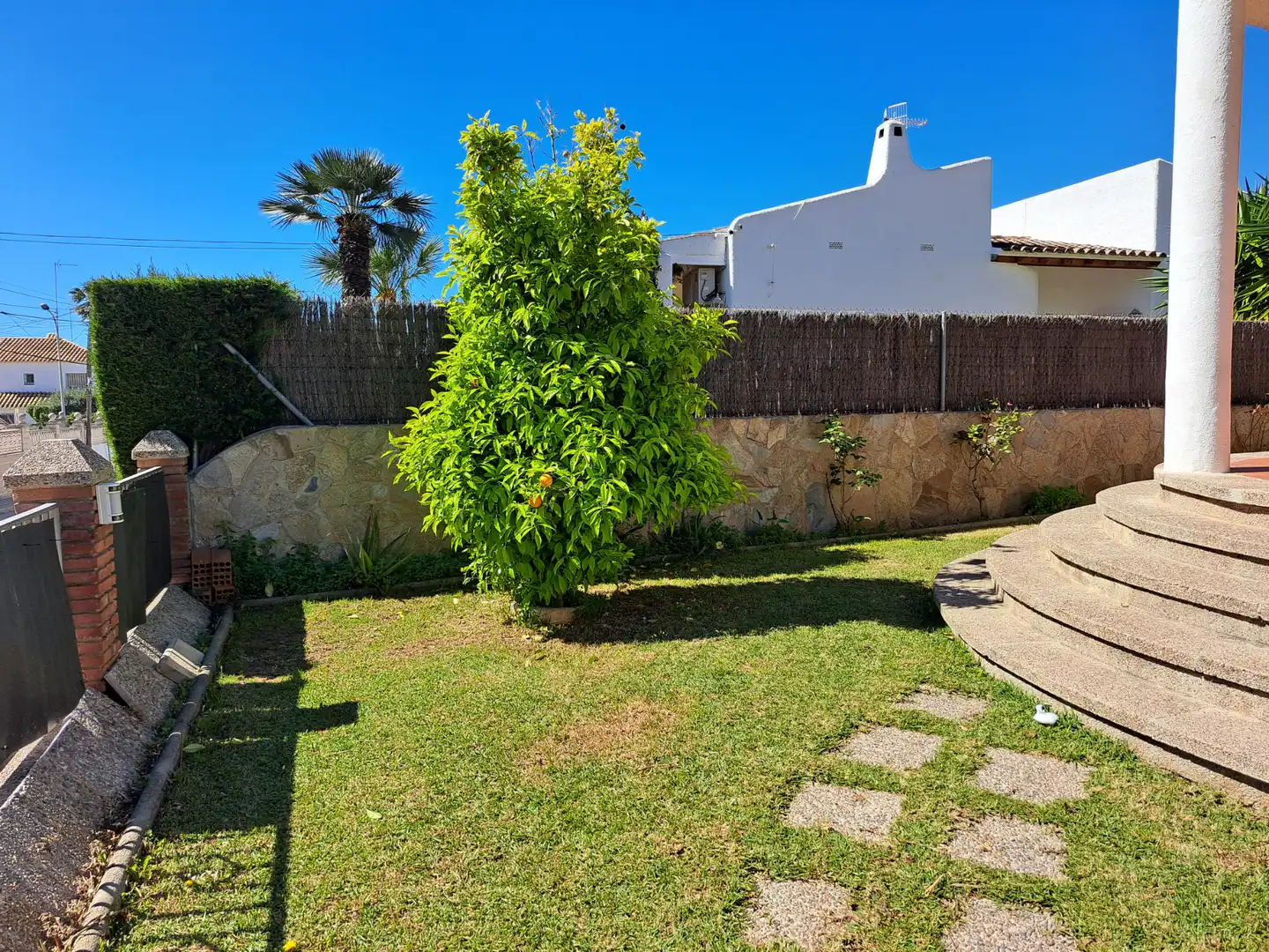Jardín de Casa o chalet en venta en Cunit con Aire acondicionado, Calefacción y Jardín privado