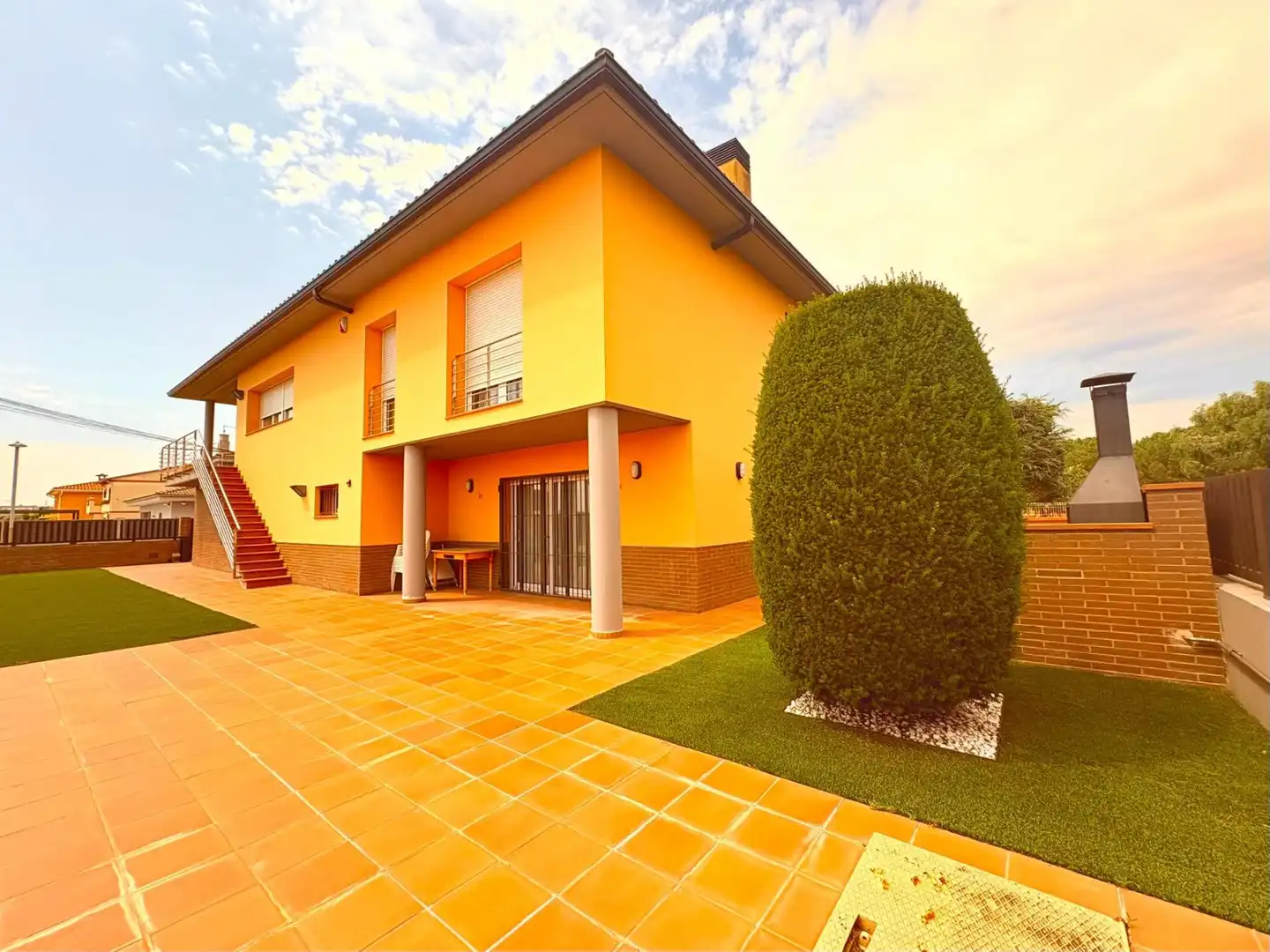 Vista exterior de Casa o chalet en venta en Vilamalla con Aire acondicionado, Calefacción y Terraza