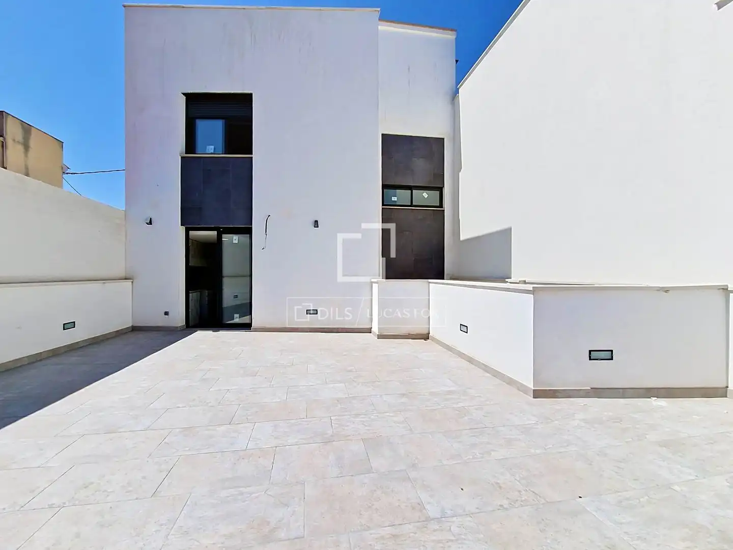 Terrassa de Casa o xalet en venda en Vilanova i la Geltrú amb Aire condicionat, Calefacció i Terrassa