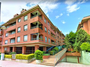 Wohnung mit Aufzug zum Verkauf in Calle Leonardo Rucabado 26P