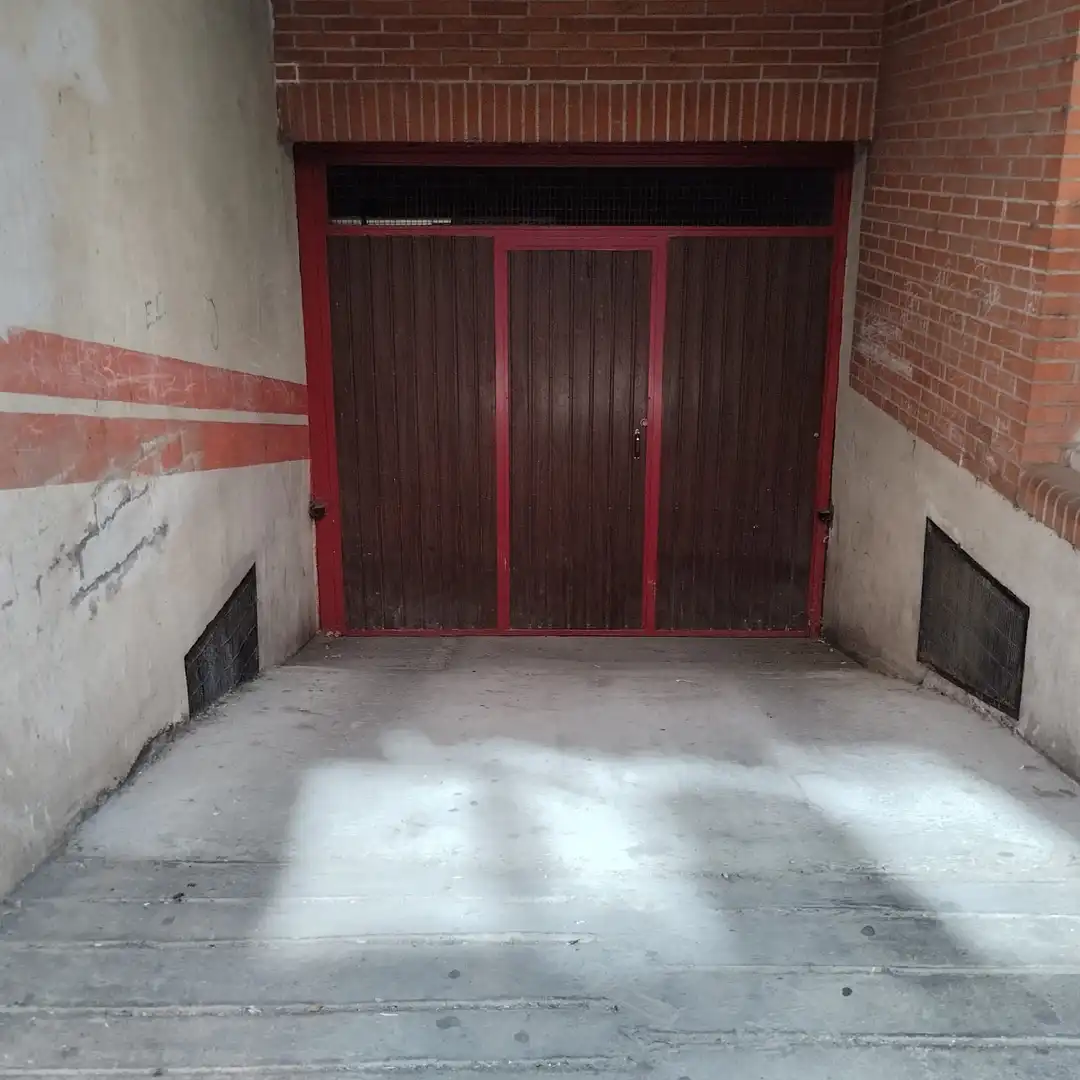 Aparcamiento en venta en La Bañeza, imagen 2