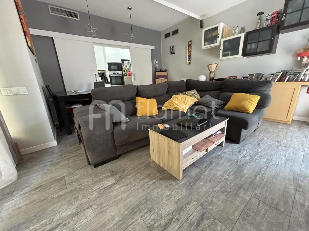 Sala de estar de Planta baja en venta en Montgat con Aire acondicionado, Calefacción y Parquet