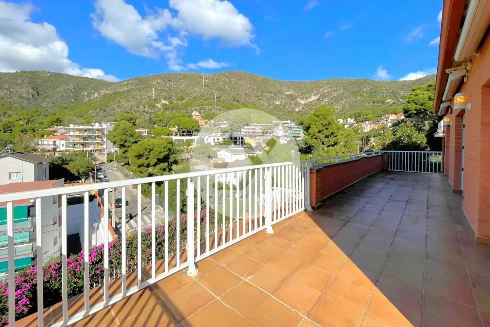 Vista exterior de Casa o chalet en venta en Castelldefels con Aire acondicionado, Calefacción y Jardín privado